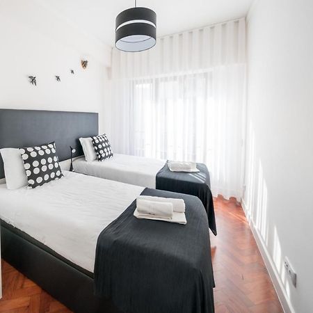 Central Family And Executive Apartment Lisbon Exterior photo